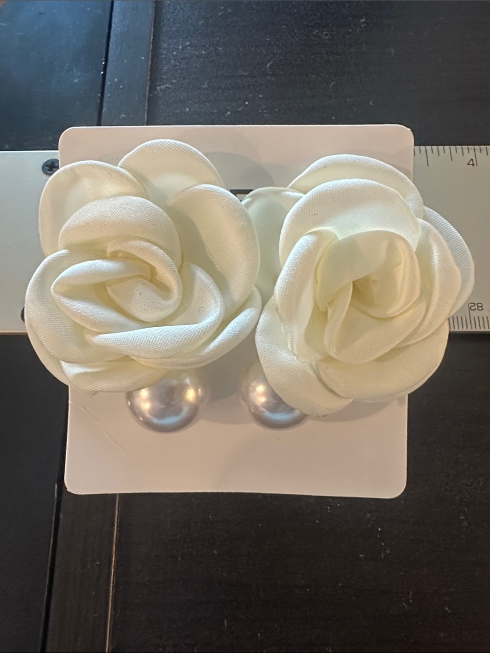 NEW SHEIN Cream Floral Pearl Drop Earrings